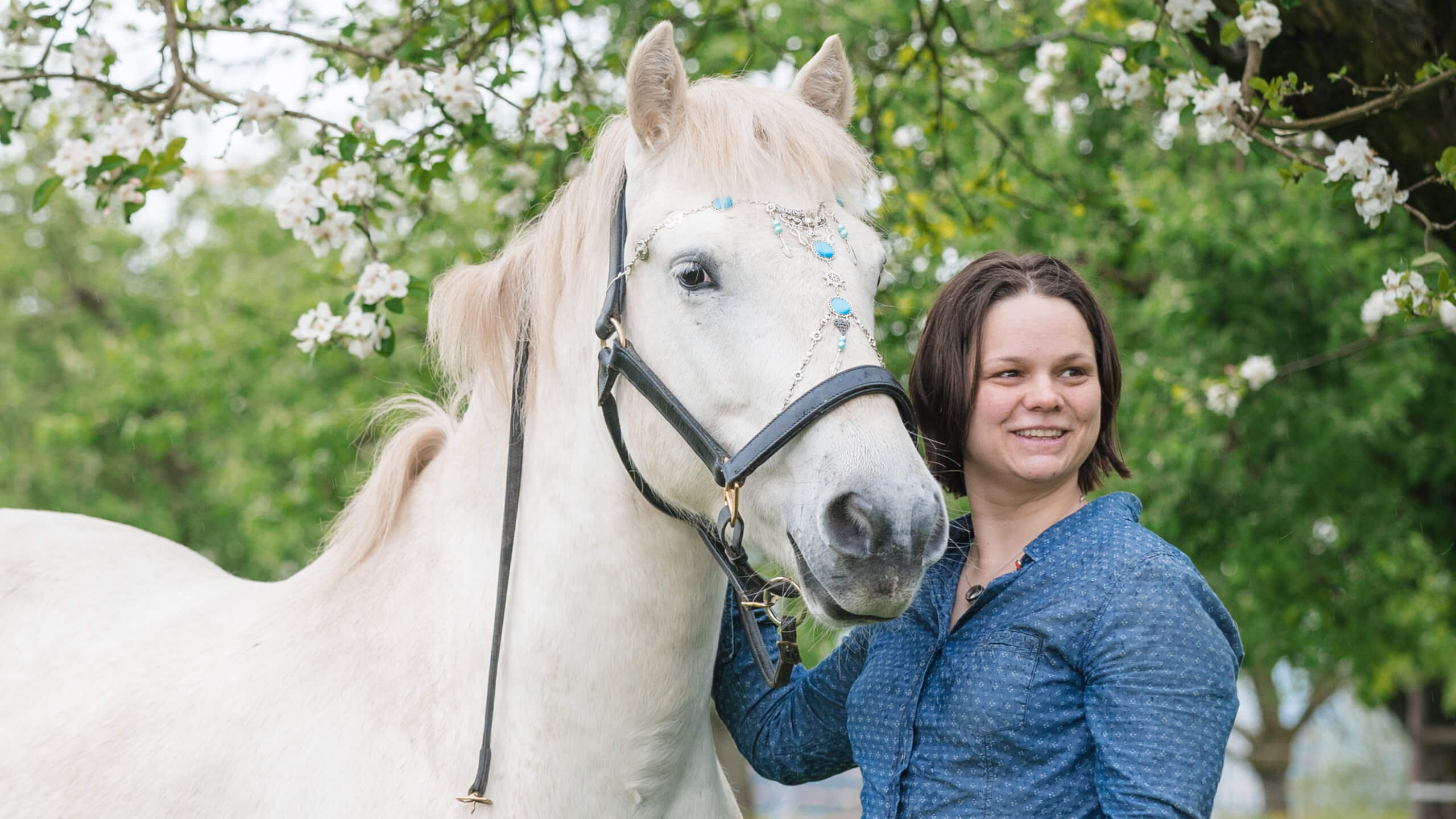 Nadine Jambor mit Pferd